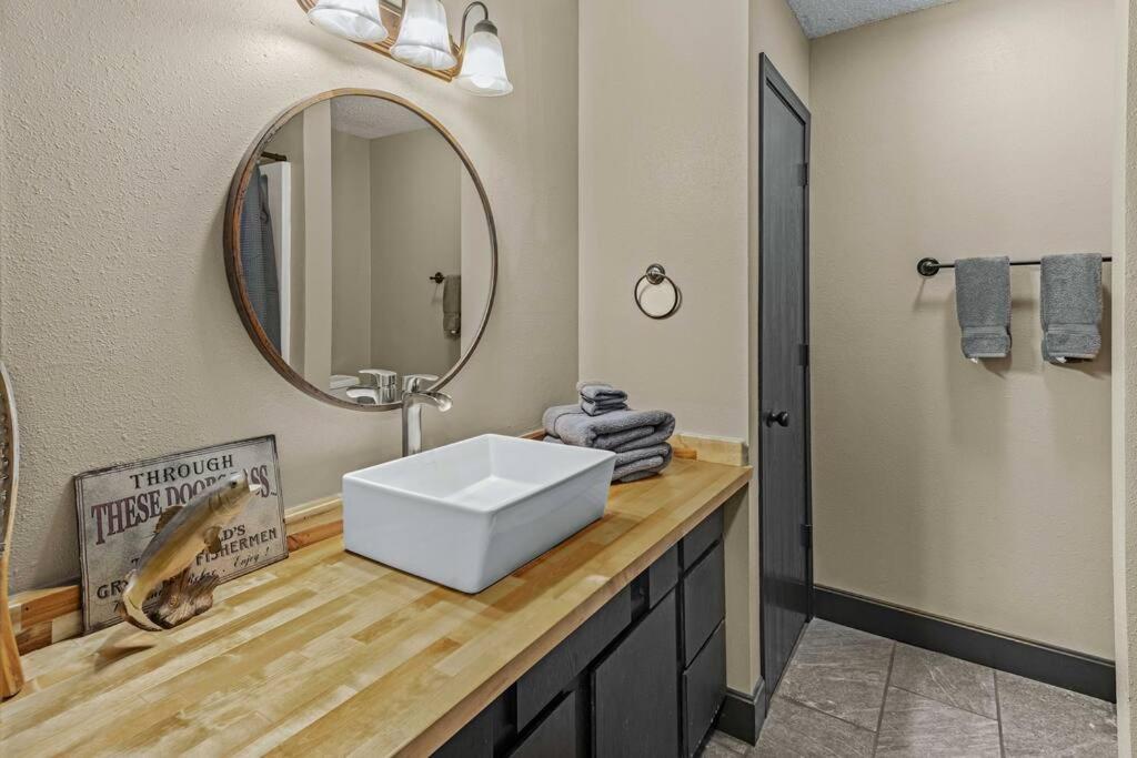 Stonegate Lodge Bear'S Den Kitchen, Pool, Firepit, Wifi ,Smart Tvs Eureka Springs Exterior foto